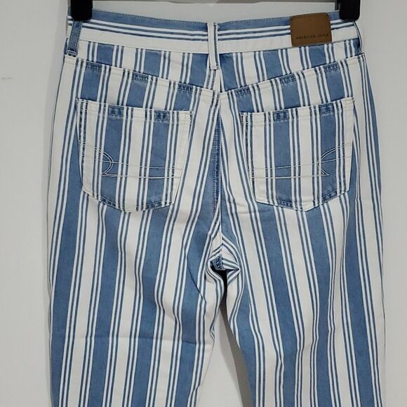 AMERICAN Eagle Blue And White Striped Size 4 28x28 High Rise Mom Jean - Picture 4 of 7